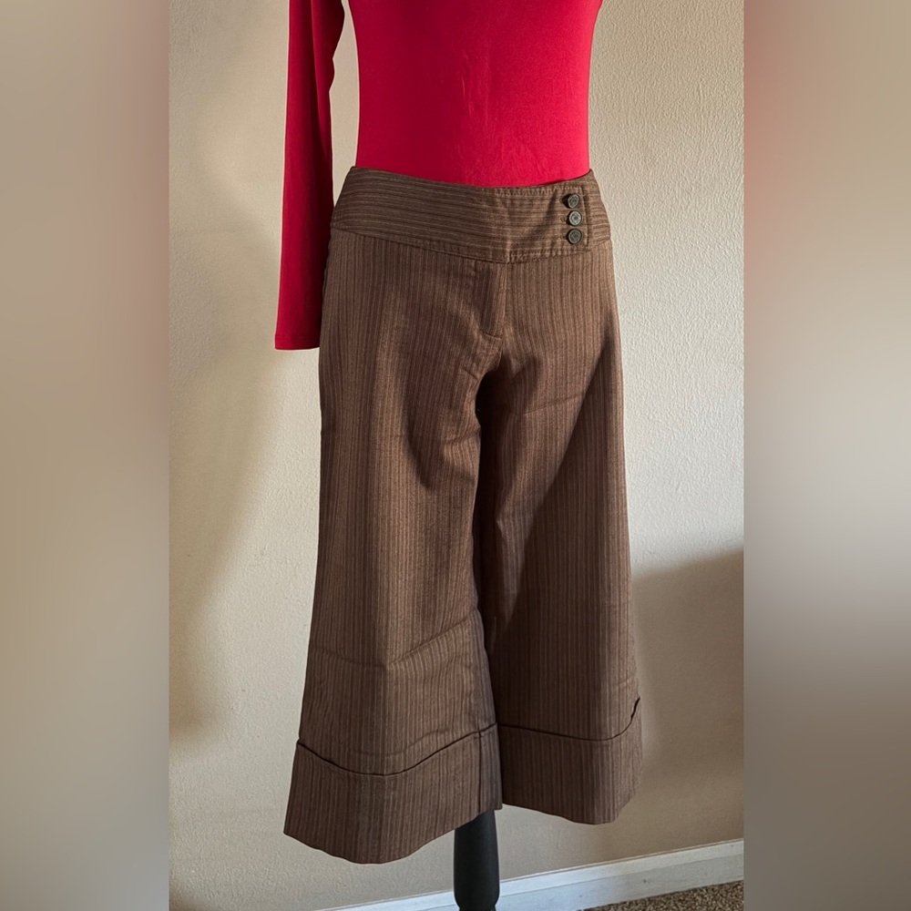 No Boundaries Brown PIN Striped Stretch Capri trouser